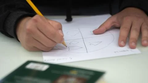 Sample preparation for the microscope, experiment in the laboratory Foto stock