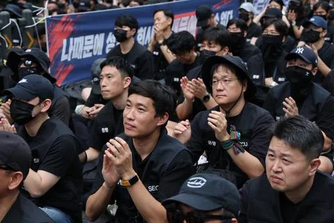 Samsung Electronics workers rally for better compensation system in Seoul, Korea Foto stock