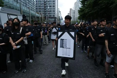 Samsung Electronics workers rally for better compensation system in Seoul, Korea Foto stock