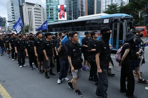 Samsung Electronics workers rally for better compensation system in Seoul, Korea Foto stock