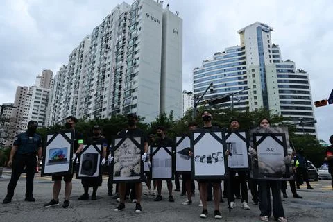 Samsung Electronics workers rally for better compensation system in Seoul, Korea Foto stock