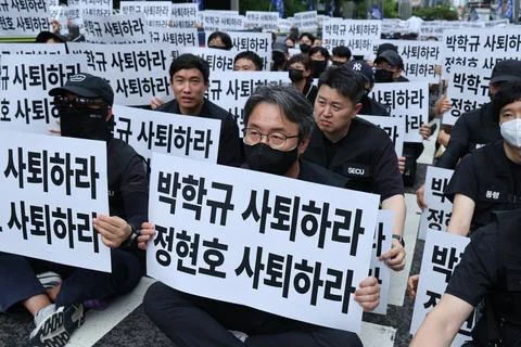 Samsung Electronics workers rally for better compensation system in Seoul, Korea Foto stock