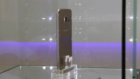 Samsung Galaxy S7 Edge Stock Footage 86624381
