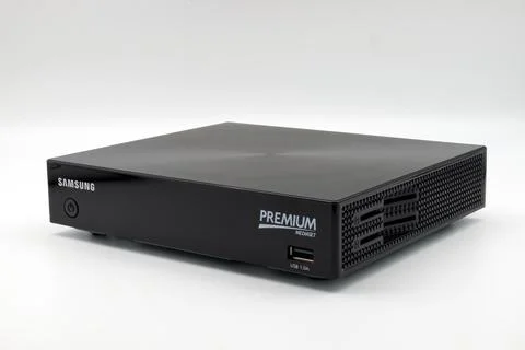 Samsung Premium Mediaset Smart Decoder. Satellite, Digitale Terrestre, Online. 写真素材