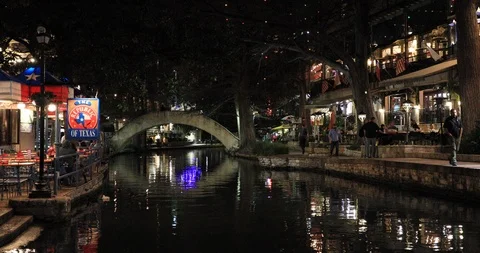 San Antonio Riverwalk night bridge tourism 4K Stock-Footage 102440164