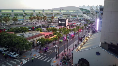 San Diego Comic Con 2024 Timelapse Wide Shot of Crowds Leaving at Dusk 4K Stock-Footage 281345830