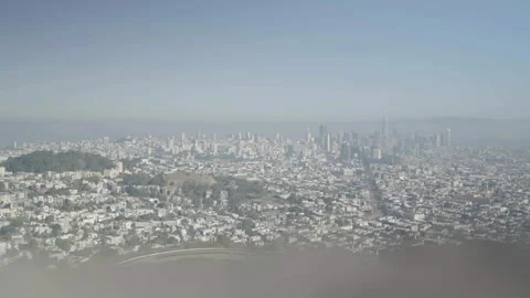 San Francisco, CA - Dec 10, 2024: Overall city view with foreground Stockbeeldmateriaal 333576111