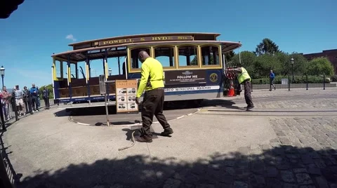 San Fransisco Cable Car round table Stock-Footage 62729670