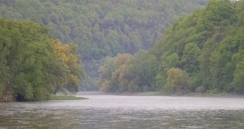 San river in spring. Calm, small river in spring time.  Stock-Footage 89402758