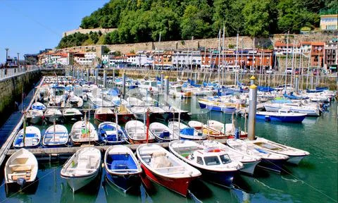 San sebastian (donostia) harbour Stock Photos