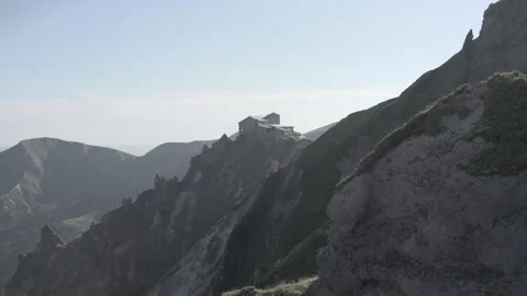 Sancy, mountain, refuge, cabin 動画素材 86154669