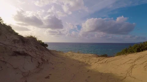 Sand and ocean 스톡 동영상 106145173