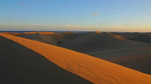 Sand dunes at sunset - timelapse Vídeos de archivo 53368014