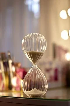 Sandglass on table , time countdown to deadline Stock-Fotos