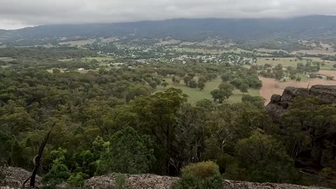 Sandstone Cliffs and Rock Formations at Paradise Park, Murrurundi - Eye of .. Stock-Footage 312066047
