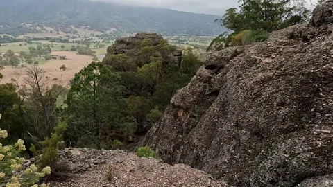 Sandstone Cliffs and Rock Formations at Paradise Park, Murrurundi - Eye of .. Stock-Footage 312066069