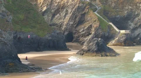 Sandy Beach beneath Cliffs Video stock 8951632