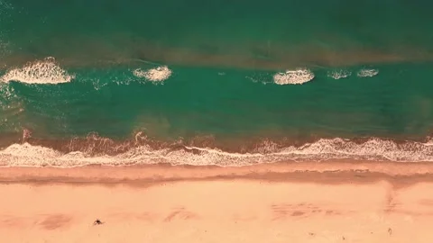 Sandy beach, panorama. Panoramic view of the sandy beach. The sea wave rolls on Video stock 221880205