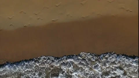 Sandy Ocean Shore Beach Splashing Waves Overhead Video 스톡 동영상 231171335