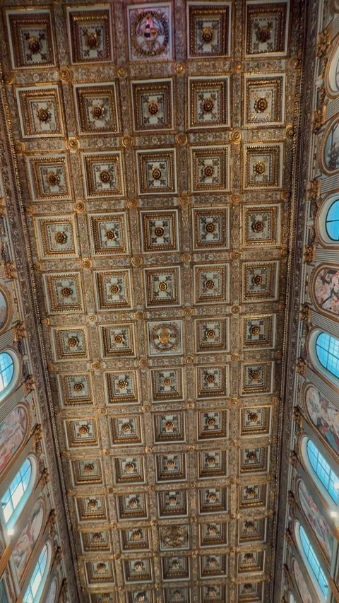 Santa Maria Maggiore Interior 7 Video stock 336023798