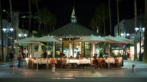 A SANTA MONICA Cafe Time Lapsed at night #TL6 Video stock 40082983