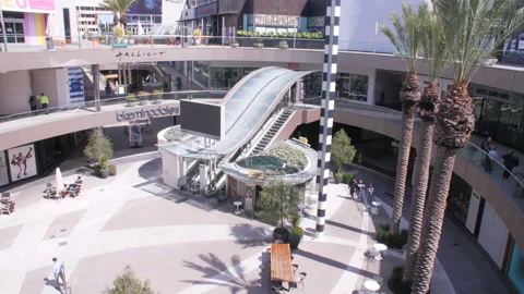 Santa Monica Mall Empty March 2020 Lockdown (2) Stock Footage 168469986