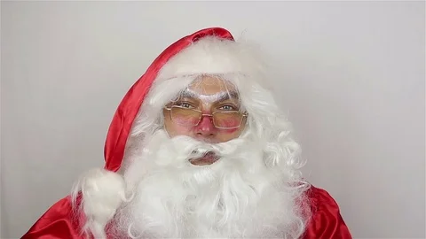 Santa say goodbye on grey background Stock-Footage 80354807