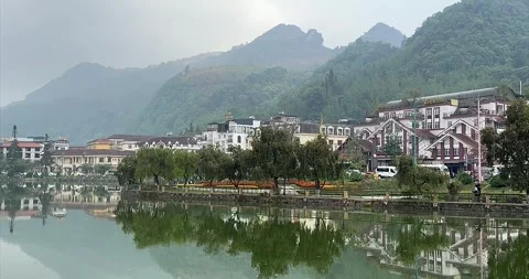 Sapa Lake Panoramic Landscape with Clear Water and Blue Sky. Vídeos de archivo 342536252