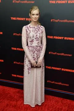  Sara Paxton attending The Front Runner Premiere at MoMa on October 30, 20... Stock Photos
