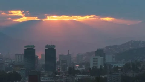 Sarajevo at dusk 3 Vidéo 8656864
