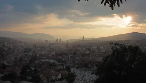 Sarajevo long-shot. 9 Vidéo 8653187