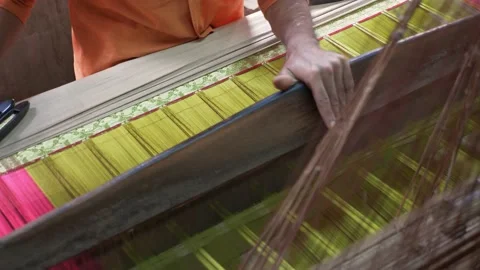 Saree weaver close up Stock Footage 135478227