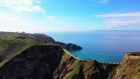 Sark Drone Fly Over La Coupee 2 - 4K Vidéo 283727972
