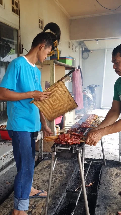 A satay restaurant Video stock 332263616