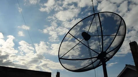 Satellite Dish with Cloudscape. Time lapse Stock-Footage 43723112