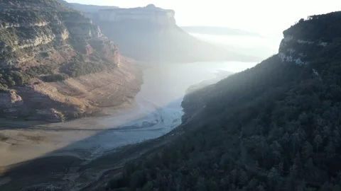 The Sau swamp is without water due to extreme dryness and lack of rain. 스톡 동영상 265404681