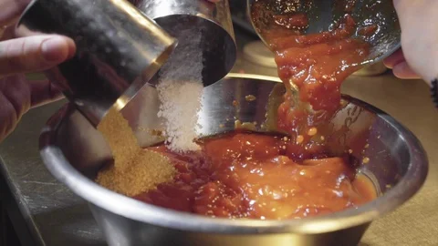 Sauce Mixed from Fresh Ingredients Vídeos de archivo 102281682