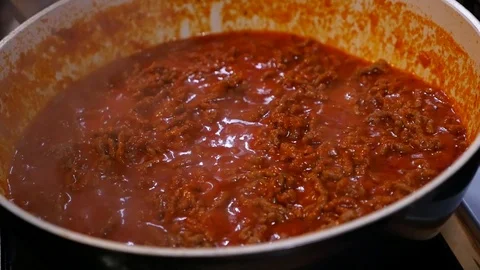 Sauce is simmering Stock Footage 87647041