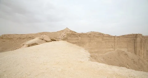 Saudi-Arabia Riyadh Edge-of-the-World-panning1 422 59.94FPS Stock Footage 129513446