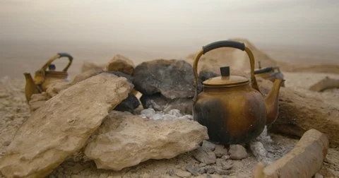 Saudi-Arabia Riyadh Edge-of-the-World-Kettle-Fire 422 59.94FPS Stock Footage 129597302