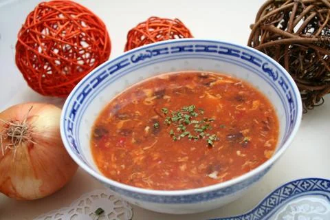 Sauer scharf suppe Stock Photos