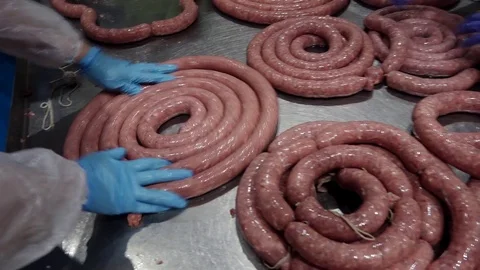 Sausage production in the workshop 動画素材 98741340