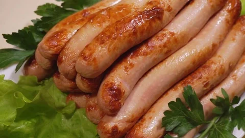 Sausages cooked on the grill Stock-Footage 71805542