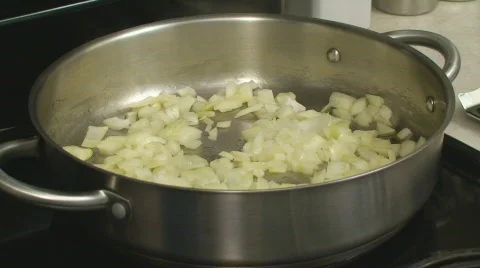 Sauteeing onions Stock Footage 662803