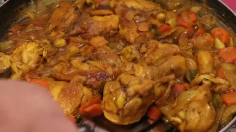 Save the chicken with vegetables Stock Footage 131752717