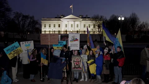 Save Ukraine Anti War Protest White House 0227 스톡 동영상 171144700