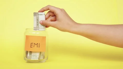Saving money for EMI Vídeo Stock 297756667