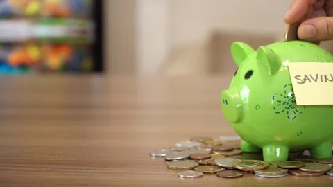 Saving Money for Future 動画素材 85652558