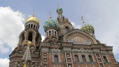 Savior on Spilled Blood Cloud Time Lapse (Saint Petersburg, Russia) Stock-Footage 104785391