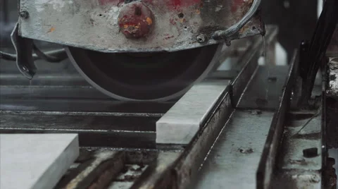 Saw machine cut marble stone , close up 스톡 동영상 68073879